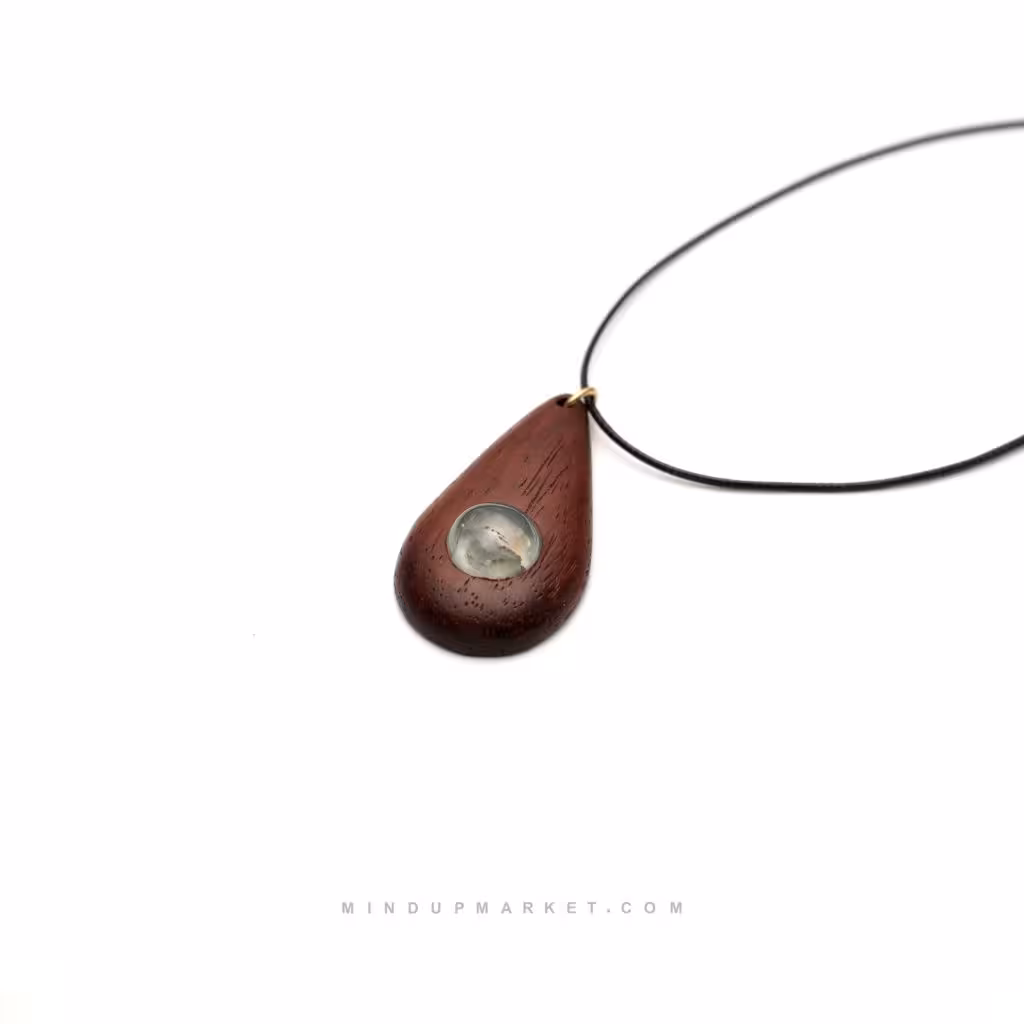 گردنبند داملا