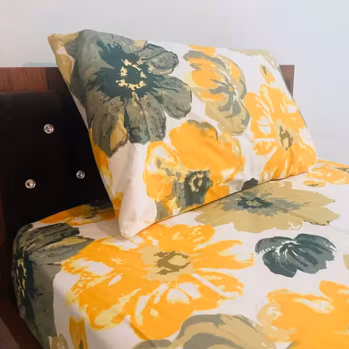 سرویس ملحفه مدل کشدار آفتابگردان کد 120 یک نفره 2 تکه