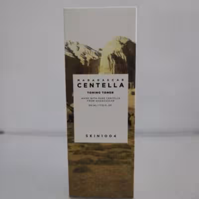 تونر لایه‌بردار اسکین 1004 سنتلا (Skin1004 Centella Toning Toner 210ml)
