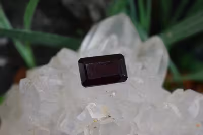 گارنت هسونیت