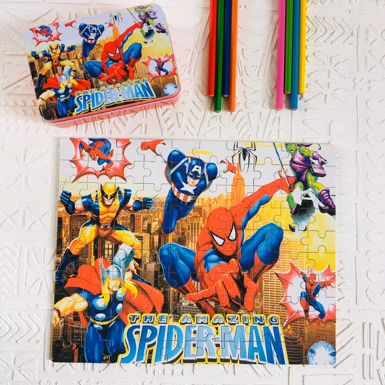 پازل چوبی 100 تکه جعبه فلزی اسپایدر من (رافولین گیمز)