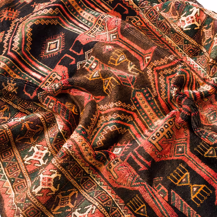 فرش دستبافت سه و نیم متری مدل نقشه بلوچ  کد 22.1194