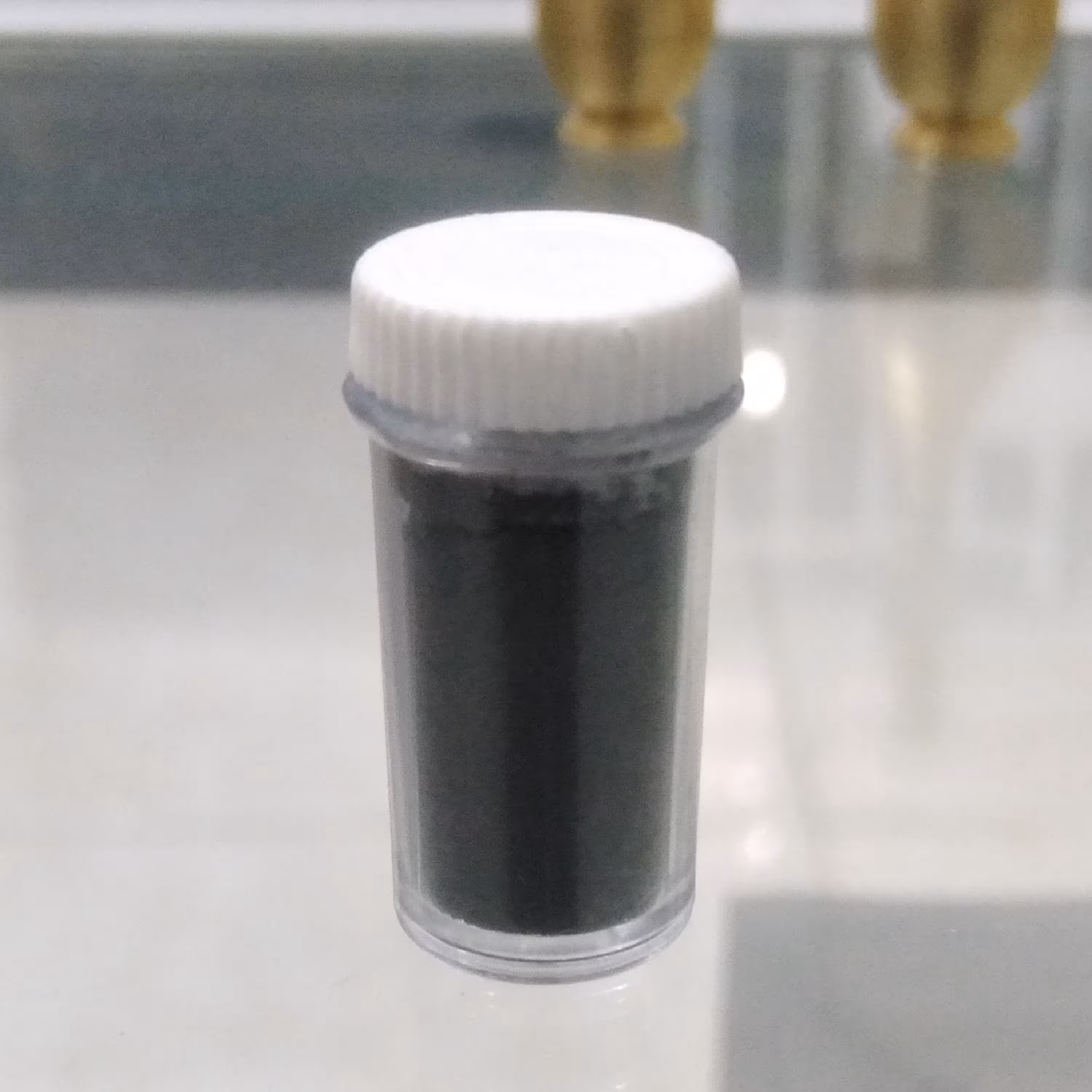 سرمه اثمد اعلا پرخاصیت  سنگ اثمد محصولات سالم 