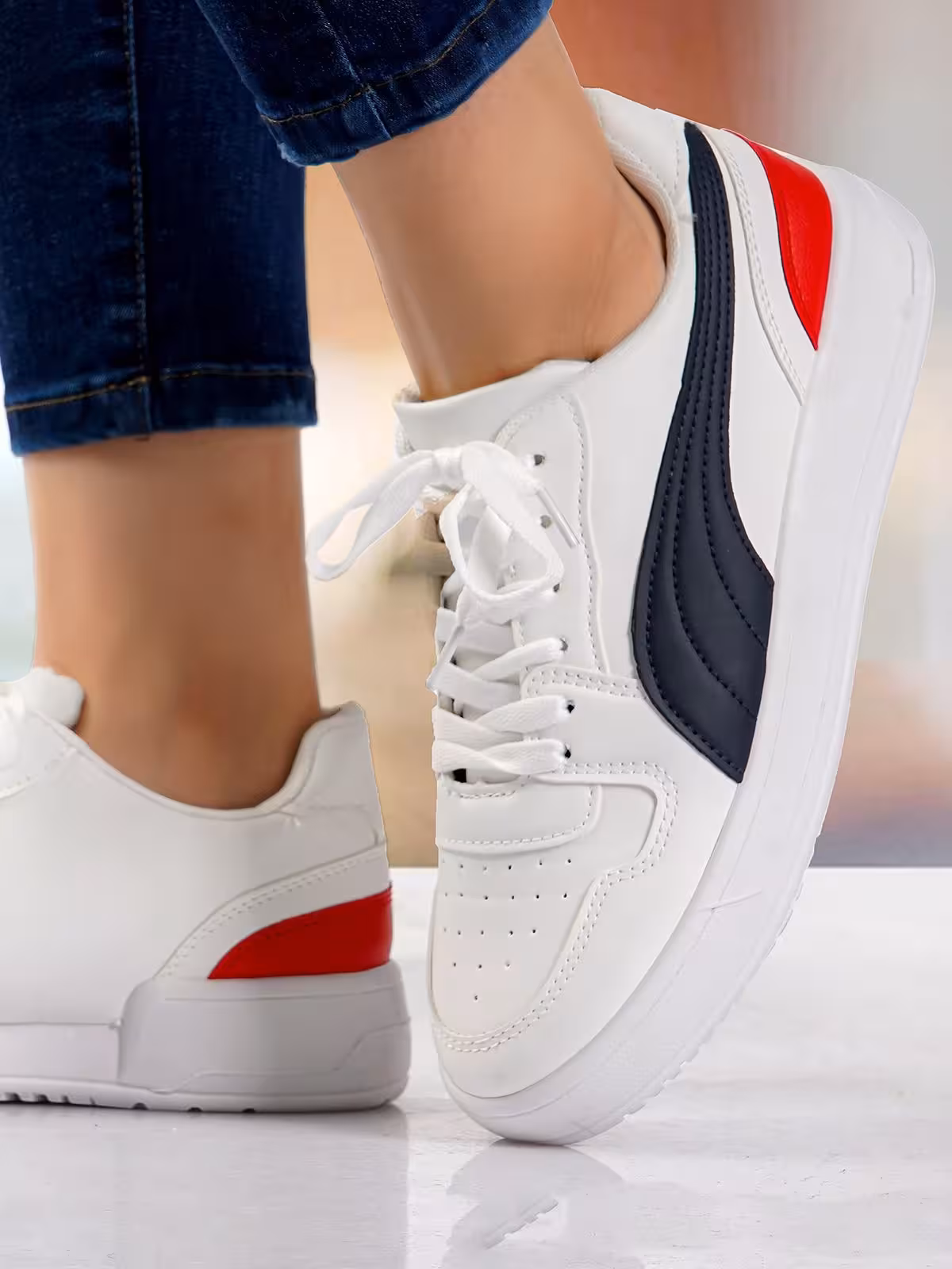 کفش پیاده روی زنانه مدل C926 رنگ سفید-سرمه ای