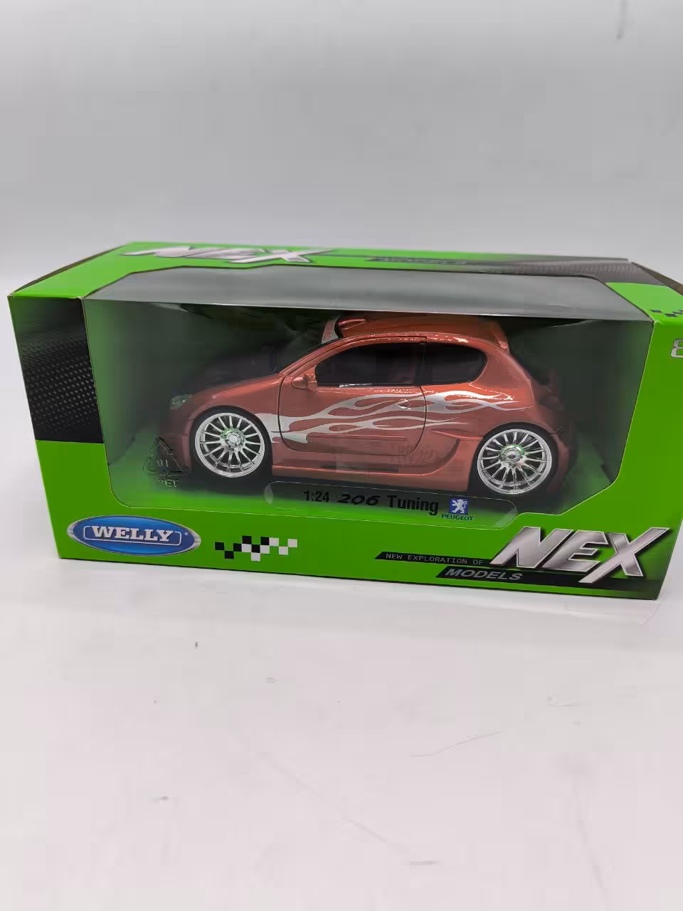 ماکت فلزی ماشین اسباب بازی پژو 206 تیونینگ شده (PEUGEOT 206 TUNING) بزرگ 1:24 ساخت WELLY قرمز (کاپوت کربنی)