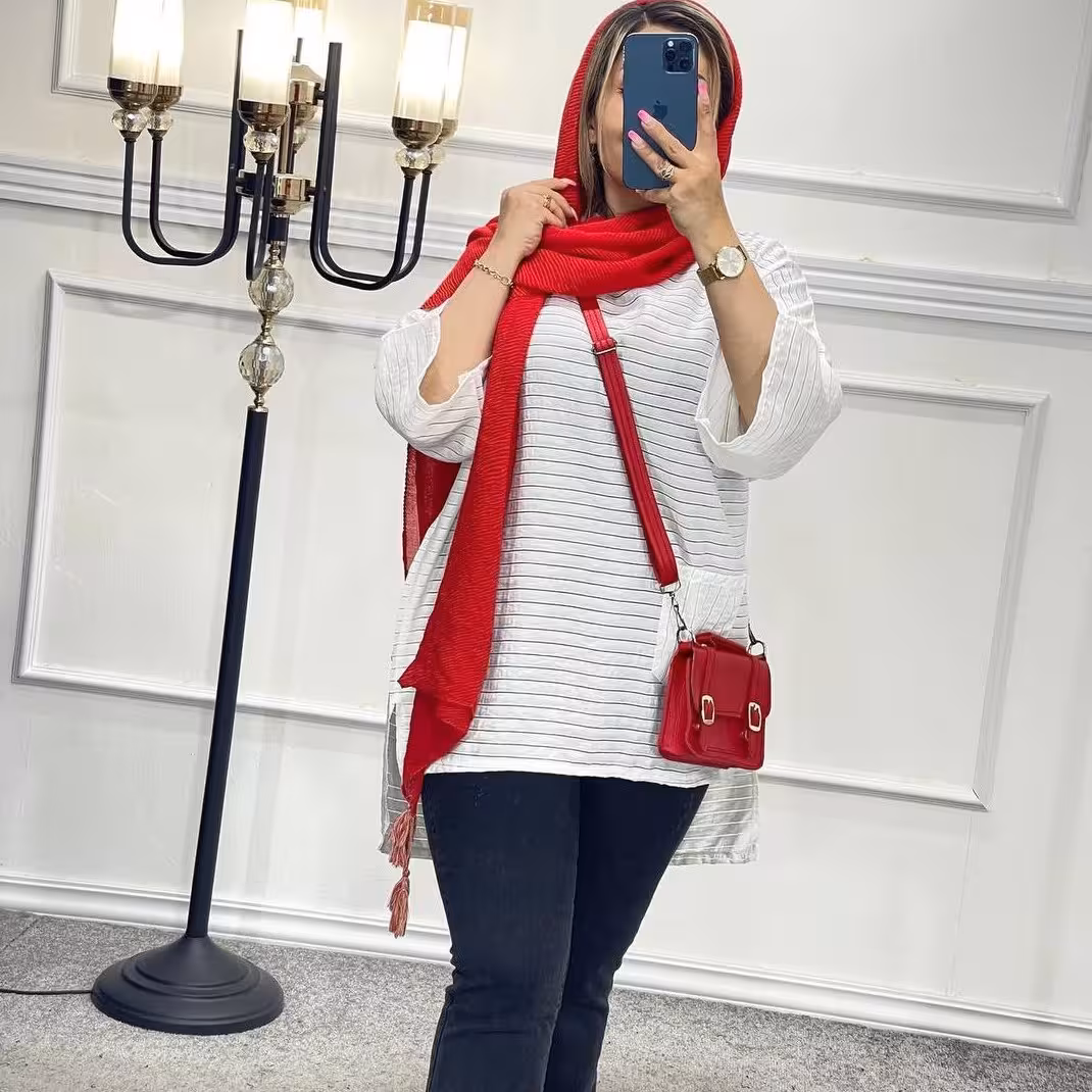 تونیک مانتویی. مانتو جلو بسته. مانتو. جنس دلتا. سایز فری. مانتو کوتاه. مانتو زنانه. تونیک زنانه