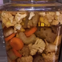 ترشی مخلوط خانگی 