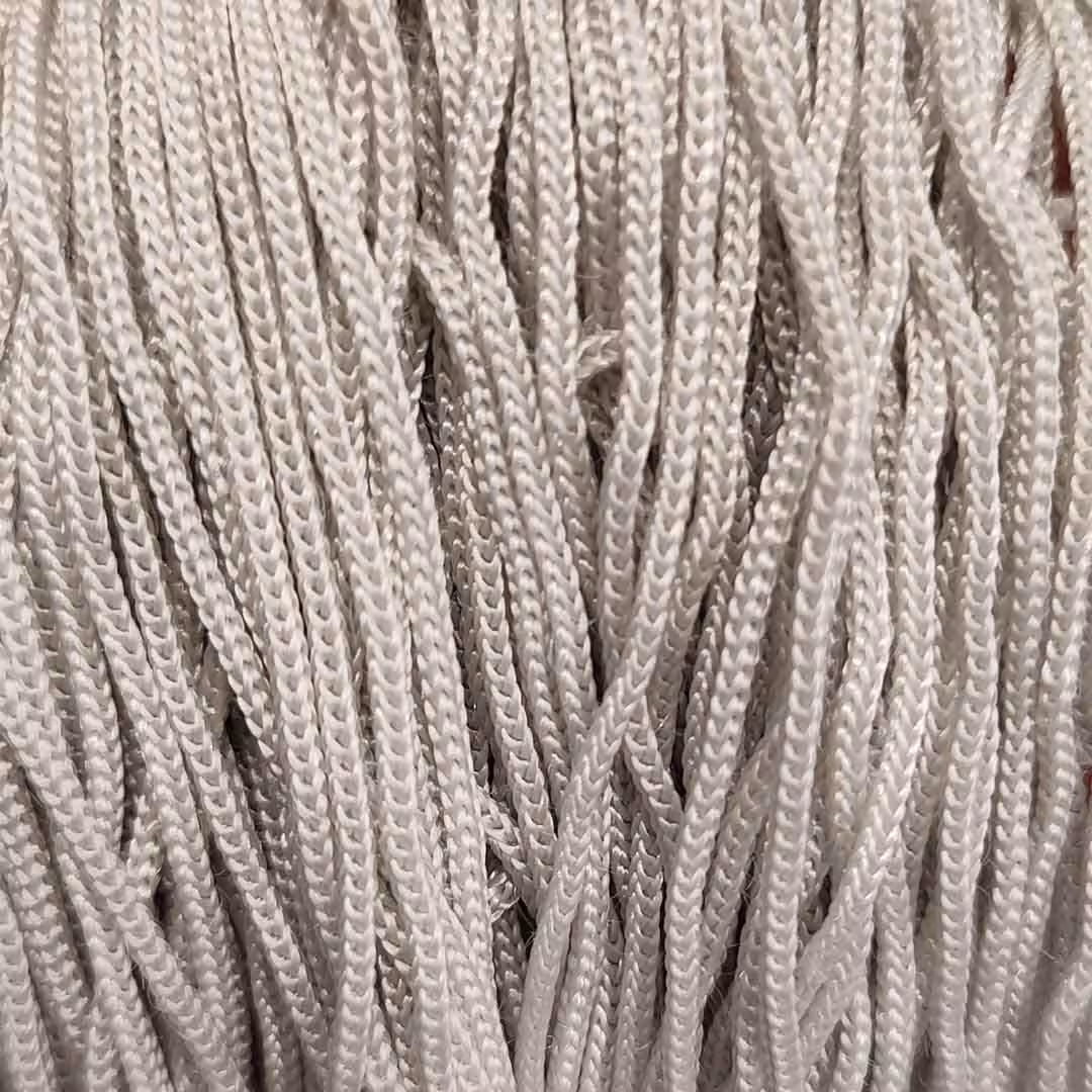 نخ مکرومه سه سوزنه جنس پلی استر رنگ طوسی روشن