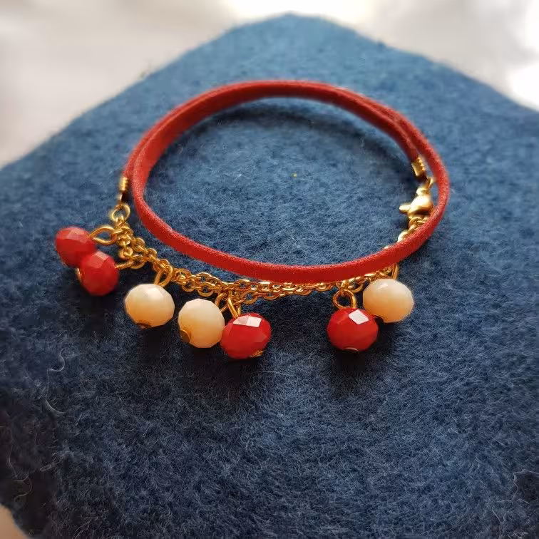 دستبند چرم و کریستال با زنجیر استیل کد 101941