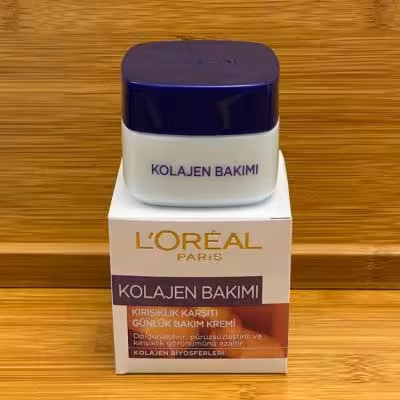 کرم کلاژن ضدچروک و آبرسان | سفت‌کننده و جوانساز پوست صورت