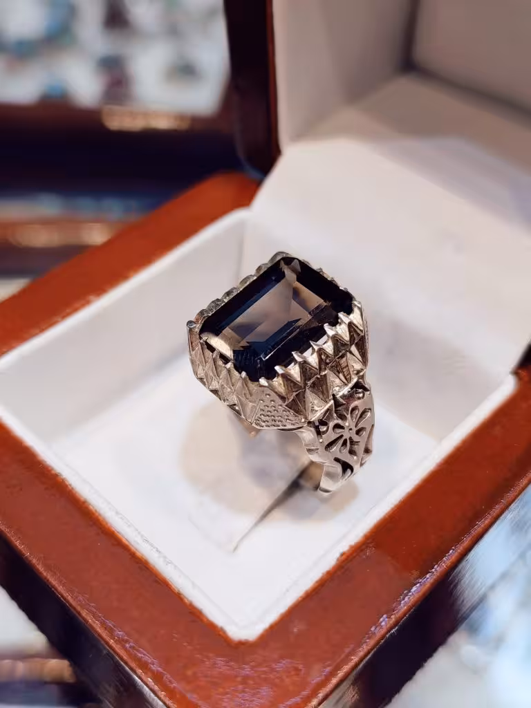 انگشتر نقره مردانه دستساز نگین کوارتز دودی – کدSR183