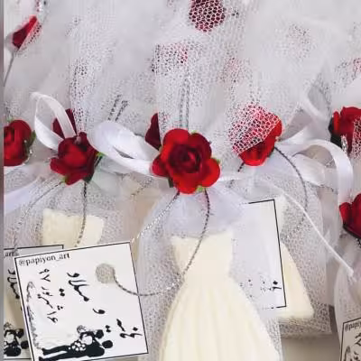 گیفت عروسی مدل لباس عروس