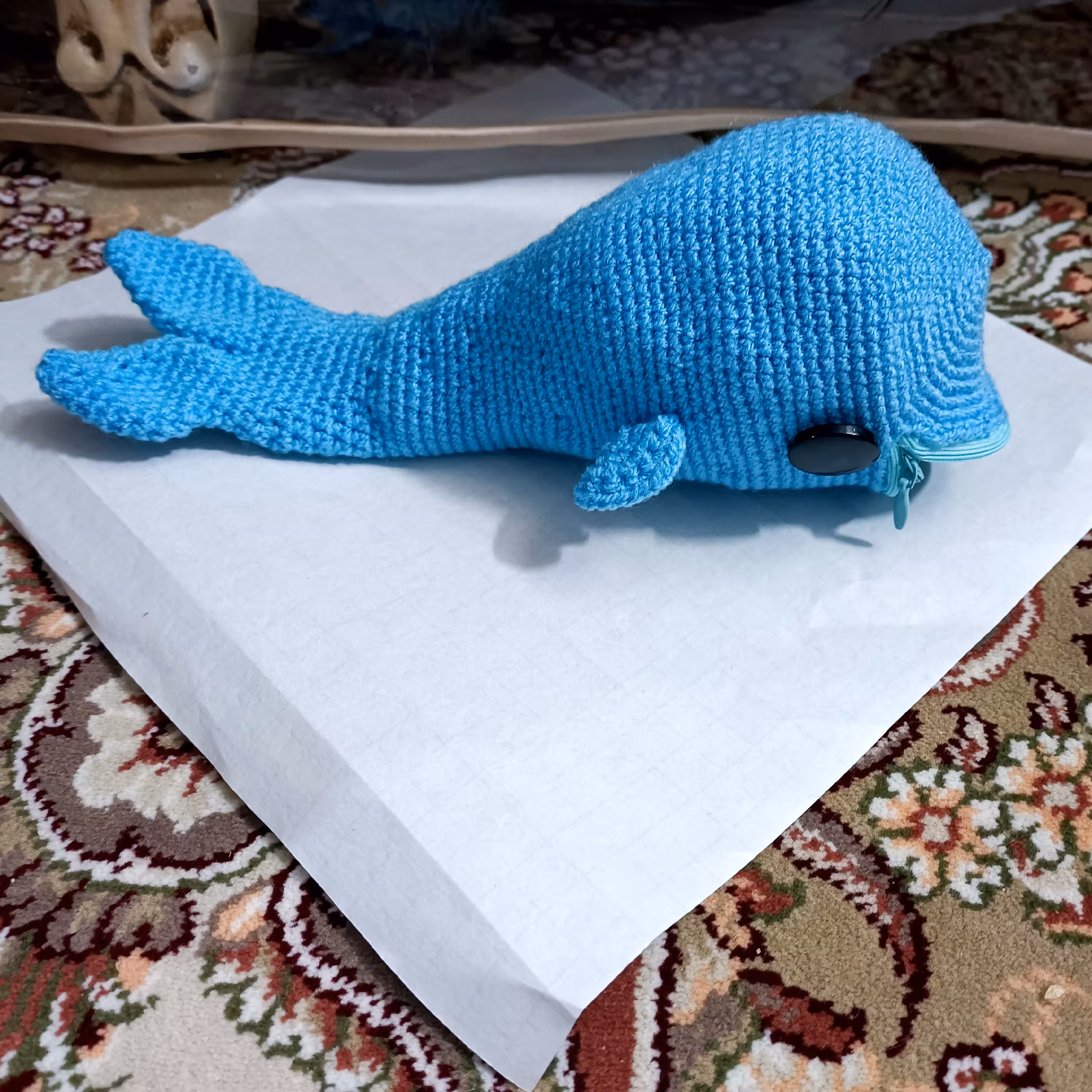 جامدادی بافتنی نهنگ22سانت رنگ آبی کمرنگ