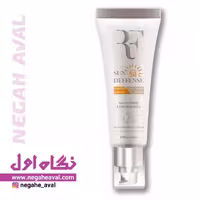 کرم ضدآفتاب فیوژن واتر SPF50 مناسب پوست چرب و مختلط رویال فم رنگ بژ طبیعی