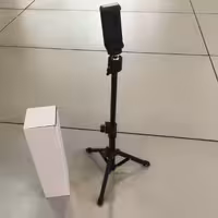 سه پایه رومیزی کوتاه همراه با هولدر