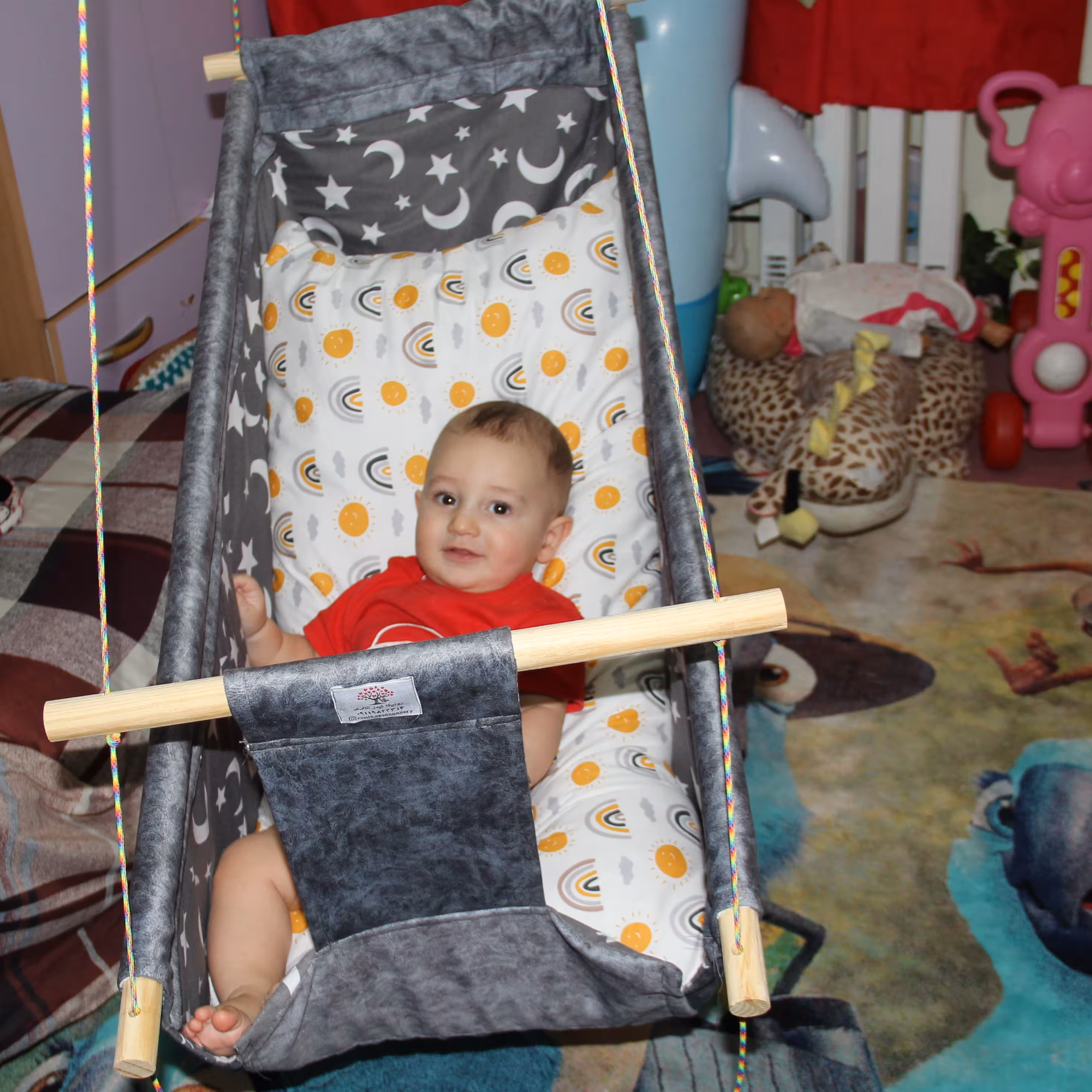 گهواره آویزی بزرگ  ترکیب پارچه مبلی کتان سایز 45در 110 دارای تشک بزرگ