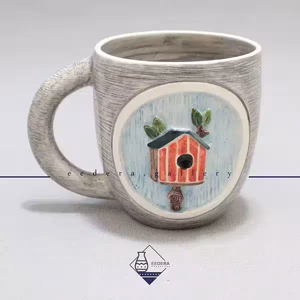 ماگ دستساز برجسته طرح کلبه پرنده