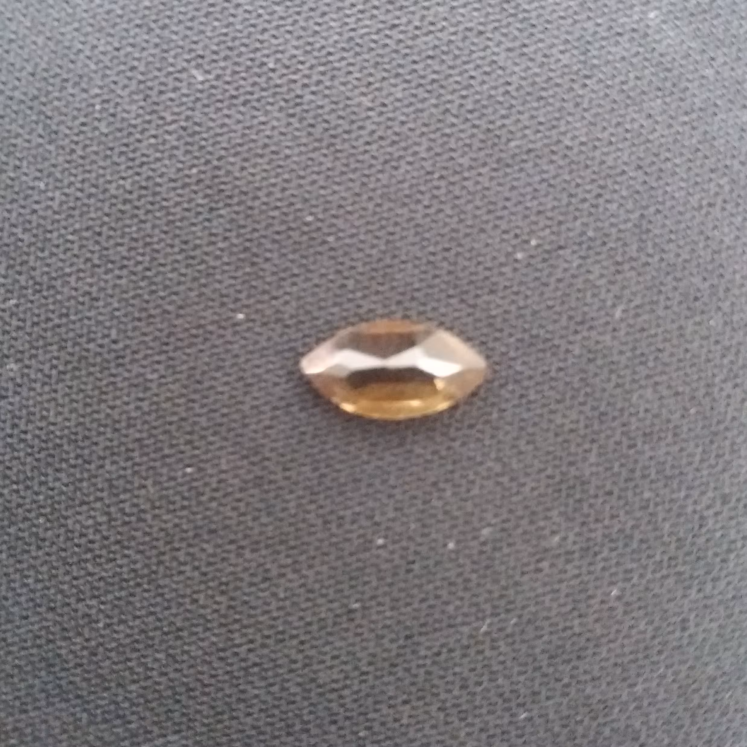 کوارتز دودی جواهراتی