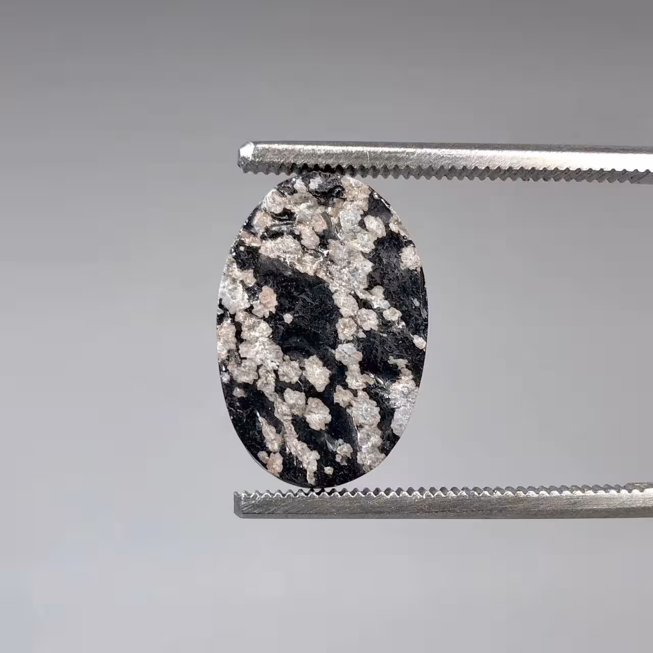 سنگ ابسیدین راف اصلی دانه برفی 250911