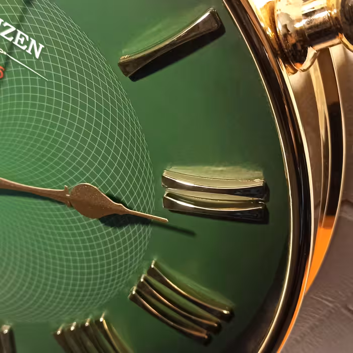 ساعت دیواری سیتی زن مدل 059