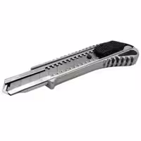 کاتر دسته فلزی تویو Toyo 18mm