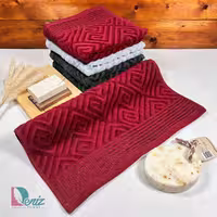 حوله دستی MAESTA رنگ زرشکی