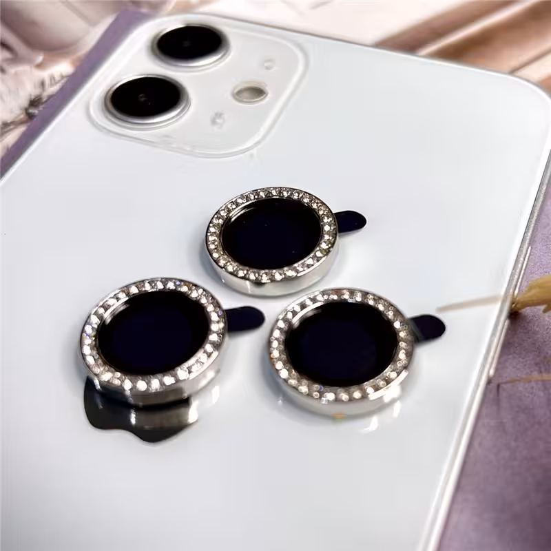 محافظ لنز 13pro نگین دار سفید