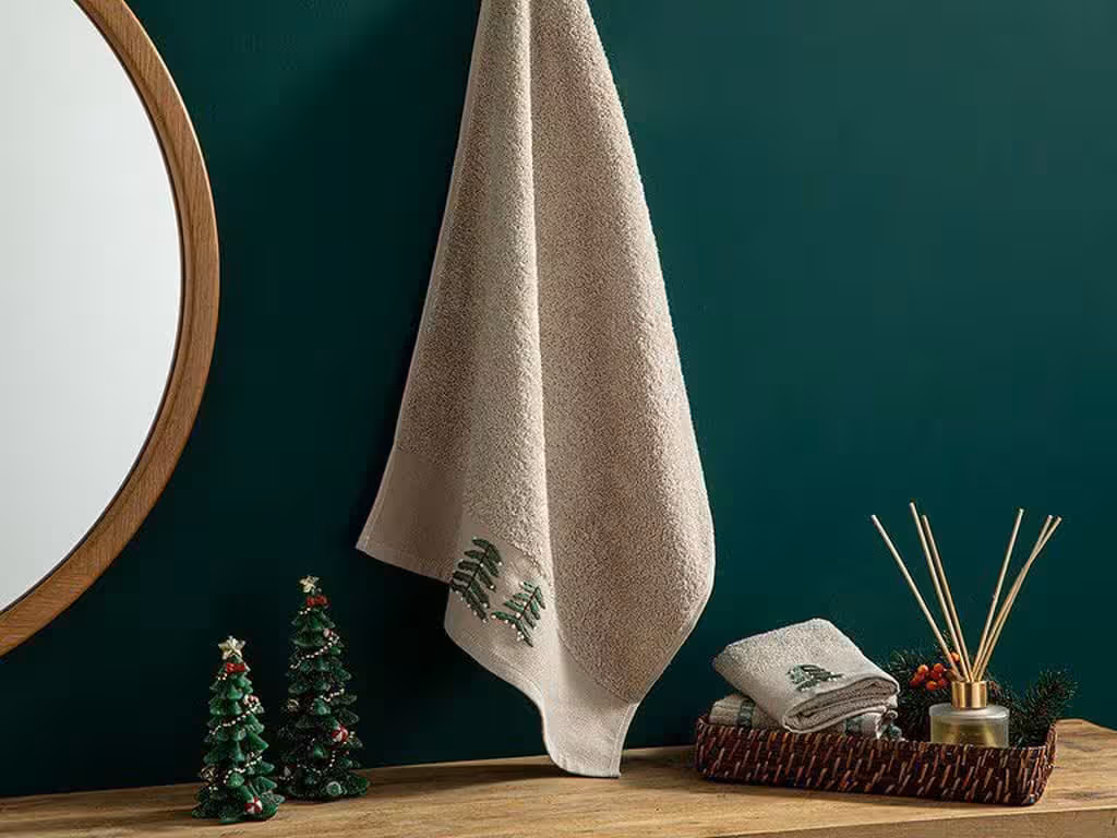 حوله صورت انگلیش هوم طرح Pine سایز 50*70 سانتی متر