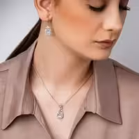 نیم ست جواهری باگت پیرلانتا و گوشواره از برند معروف ysx.