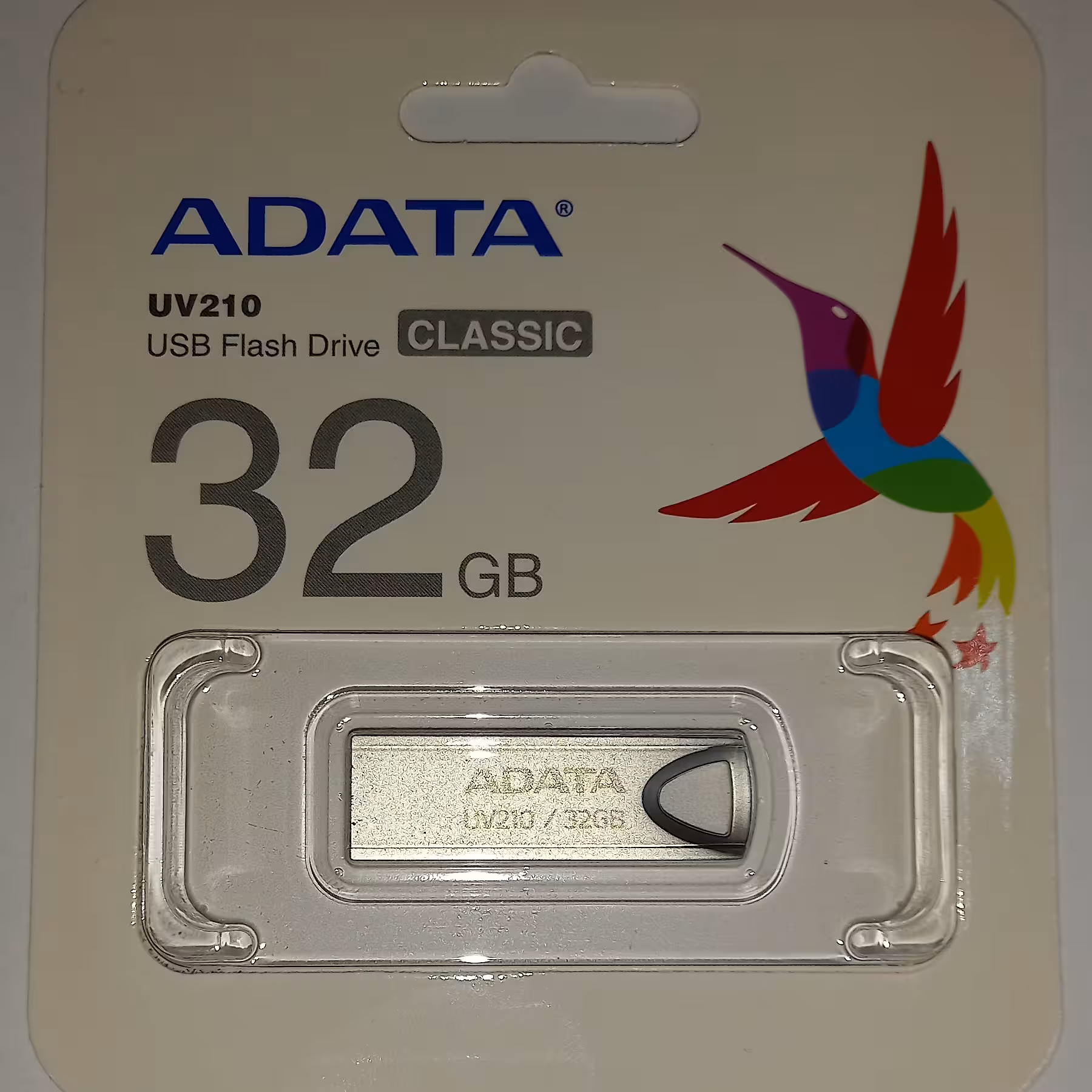 فلش مموری ADATA   ظرفیت 32  گیگابایت بدنه فلزی مدل uv 210 classic 
گارانتی مادام العمر