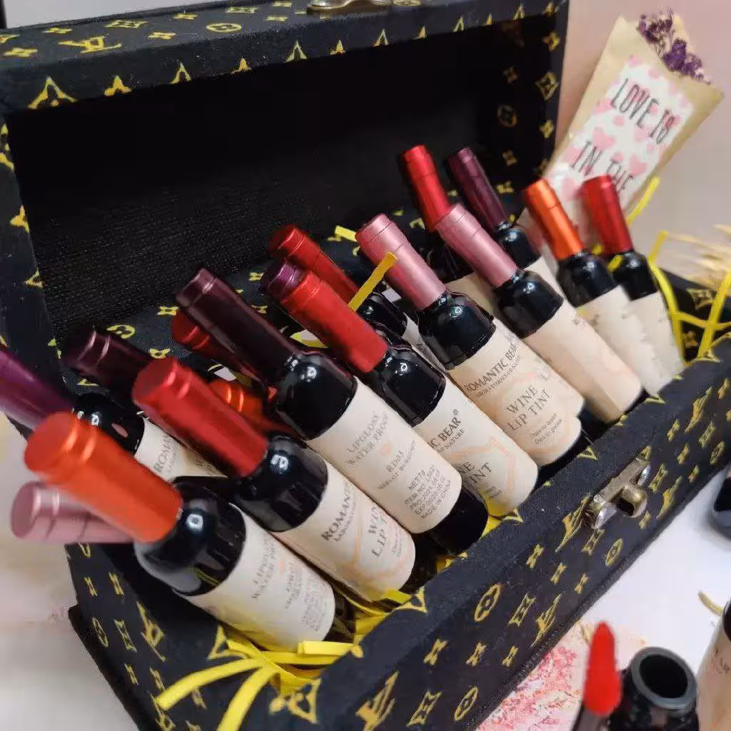 تینت لب شامپاینی