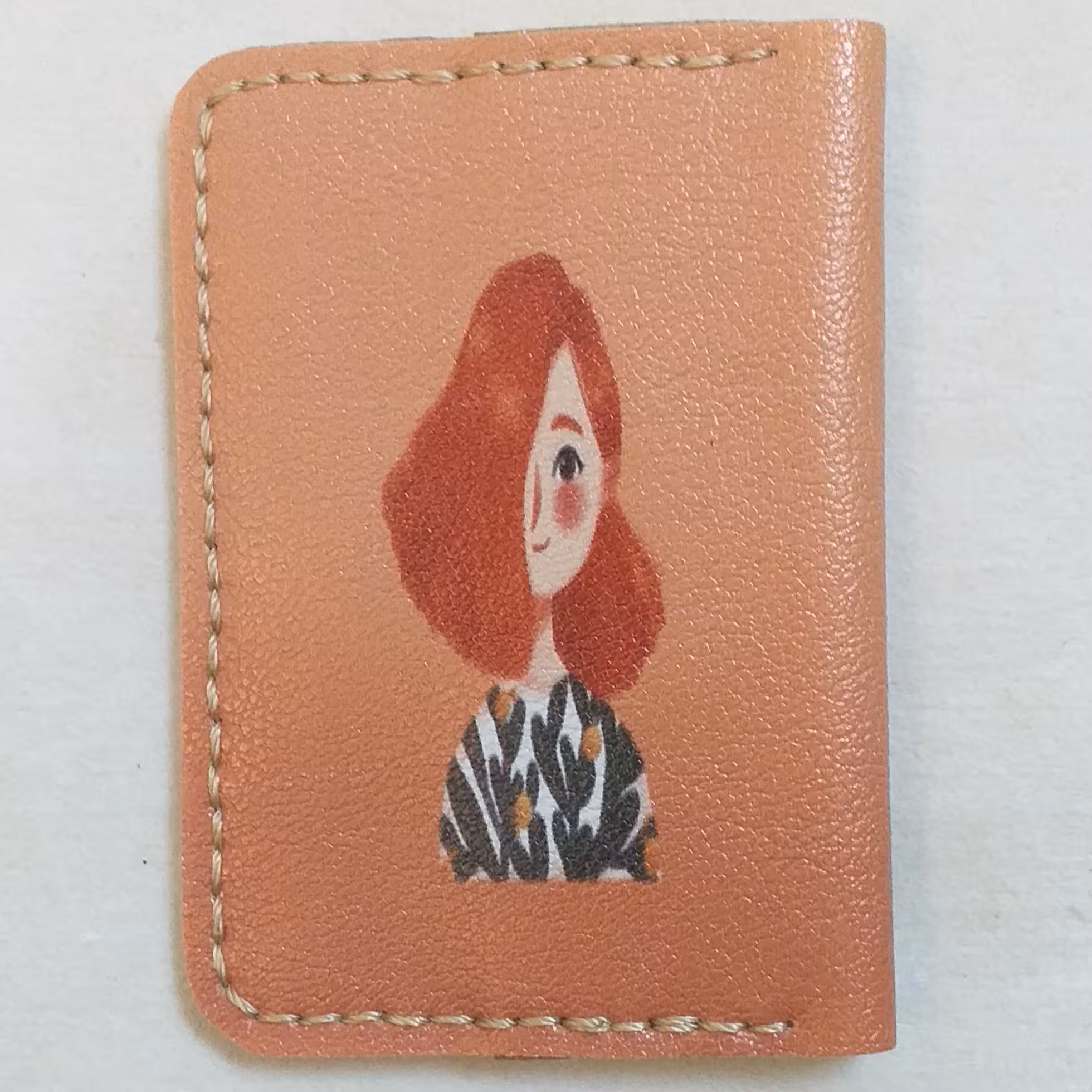 جاکارتی طرح دختر موقرمز