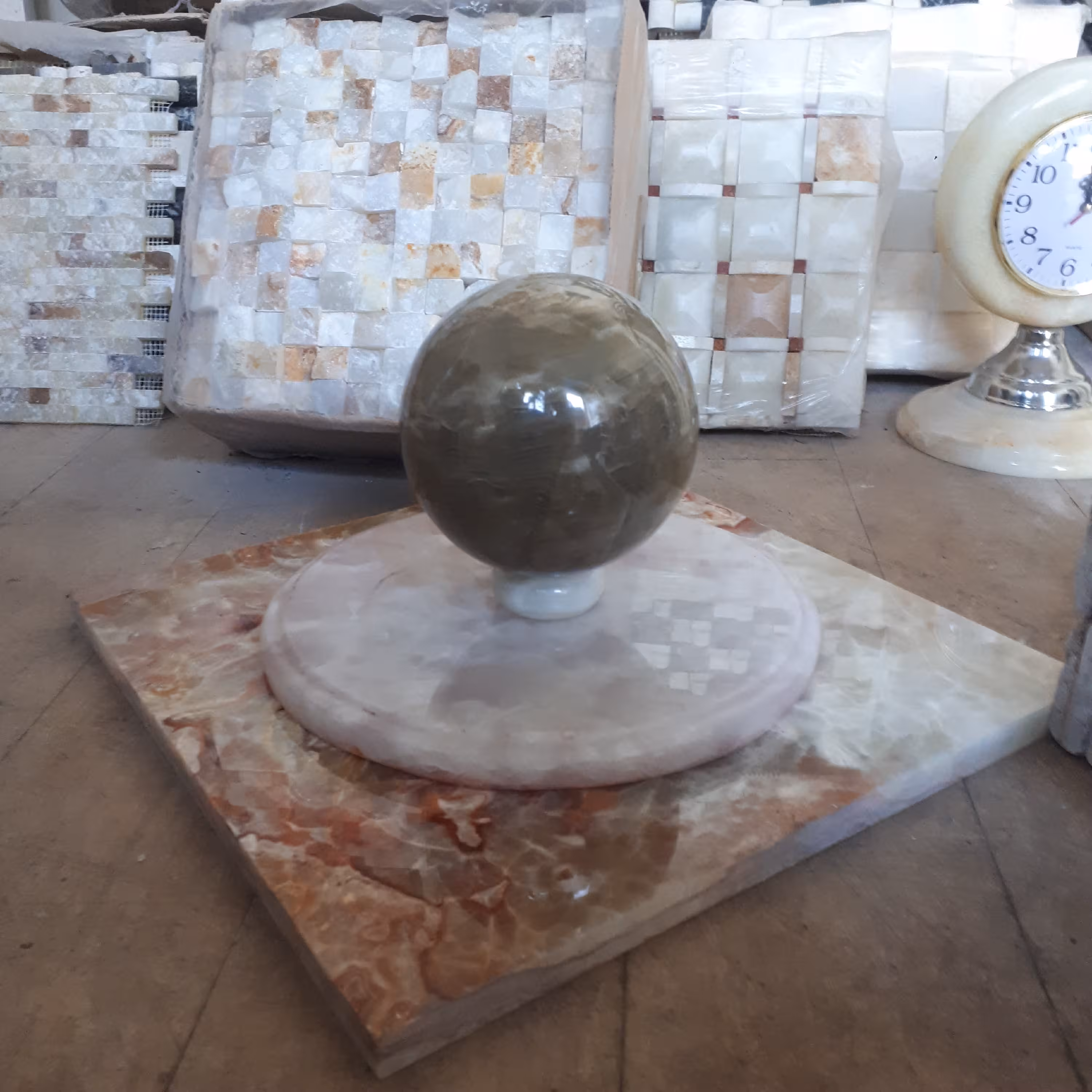 گوی  سنگی  مرمر  قهوه ای عجمی از سنگ طبیعی مرمر تراش با دستگاه سی ان سیcnc (پس کرایه)
