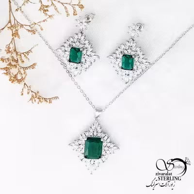 نیمست جواهری با نگین طرح زمرد کد 12419