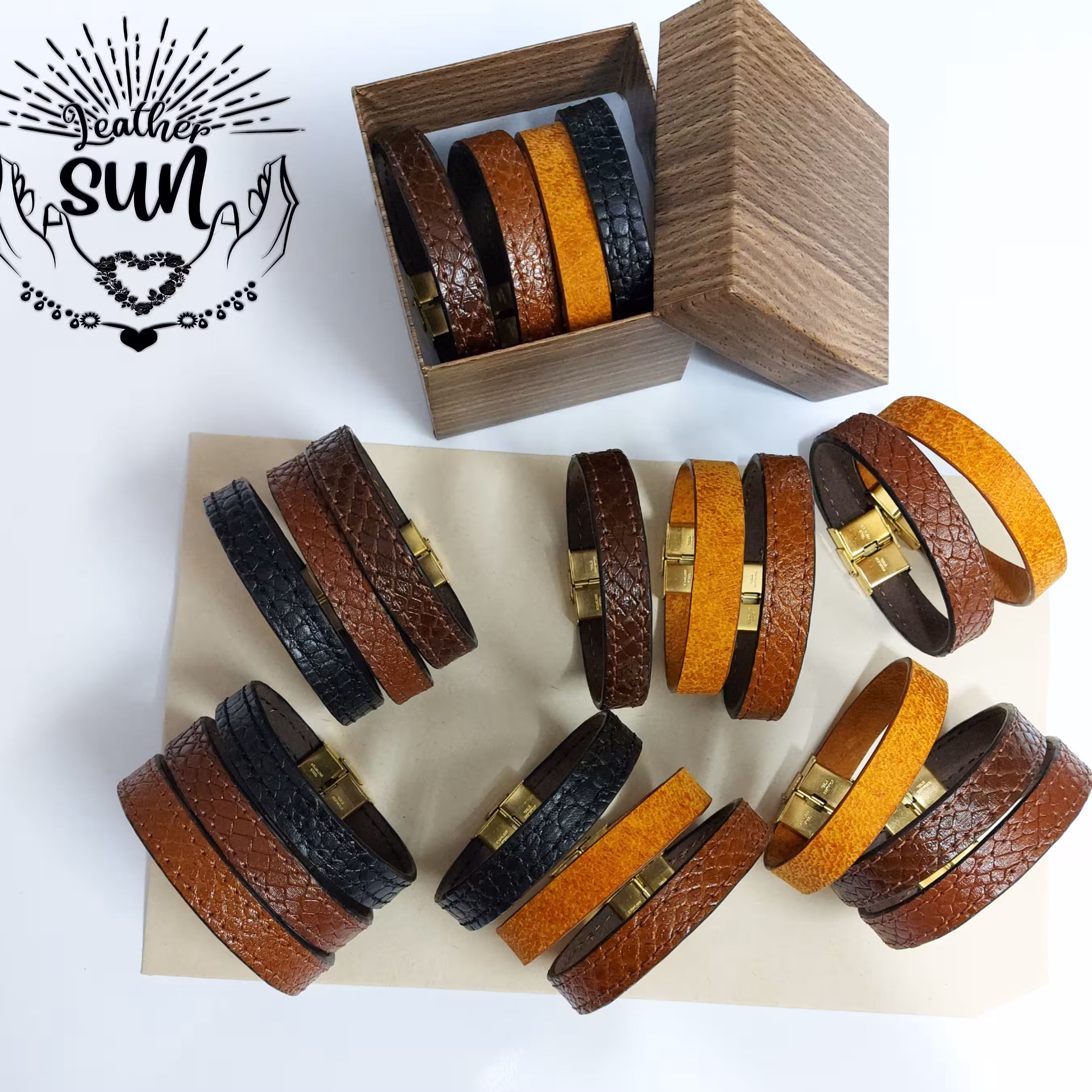 دستبند چرم طبیعی 