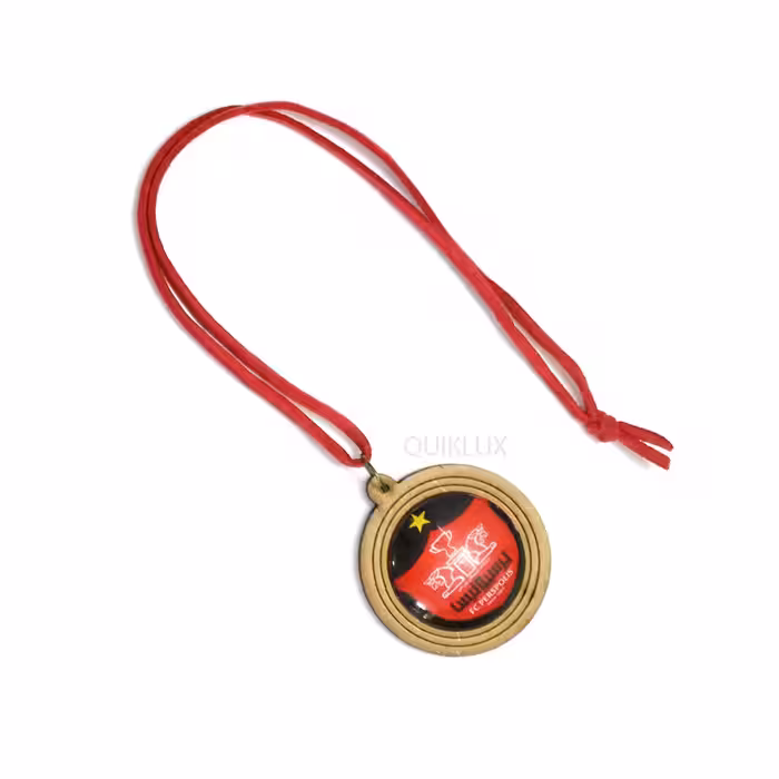 آویز آینه وسط گرد چوبی طرح پرسپولیس