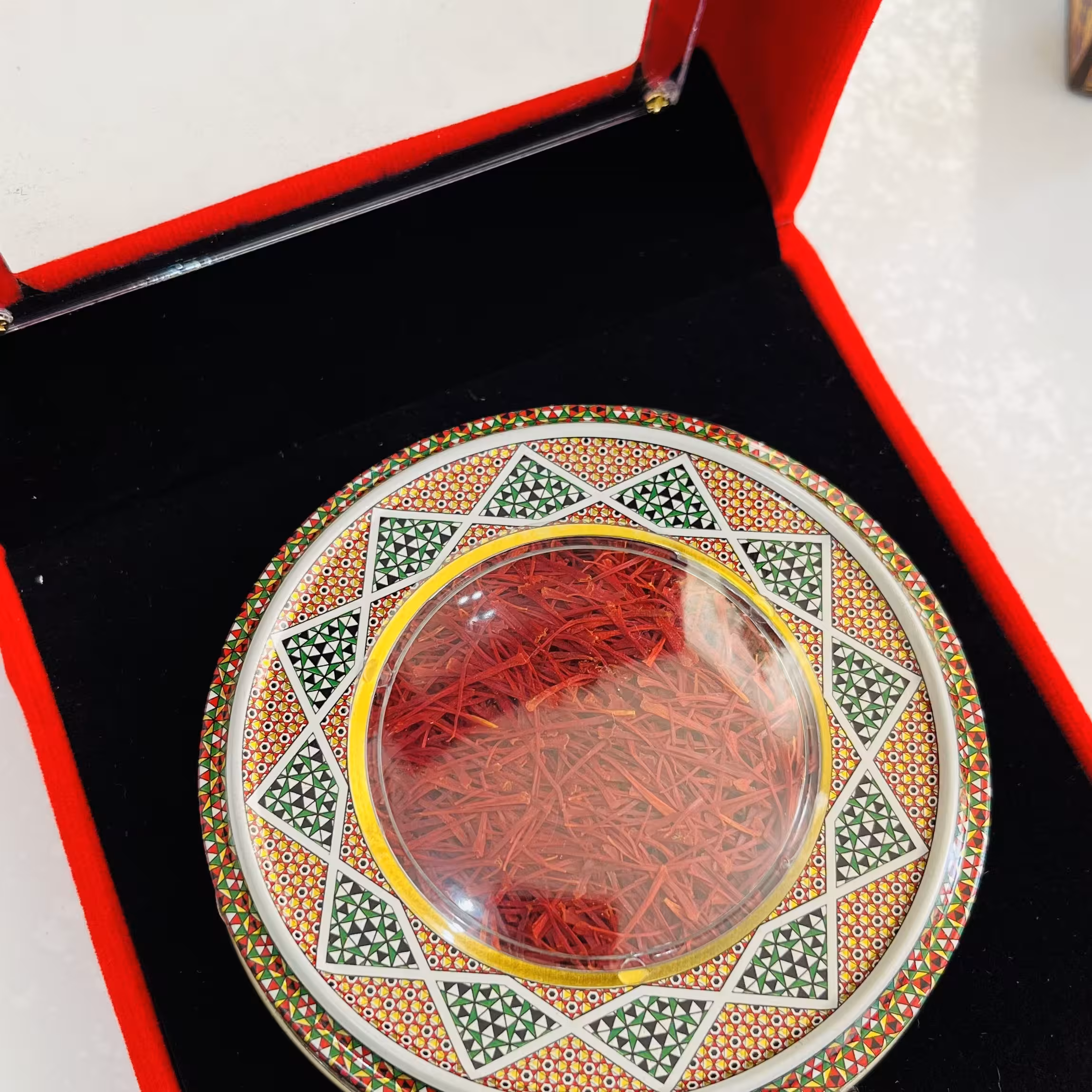 زعفران  قائنات  را مستقیما از کشاورز  قاینی ( روستای محمد آباد علم ) بخواهید