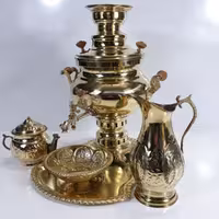 سماور برنجی  6 لیتر طرح ساده  زغالی همراه با پاسماوری