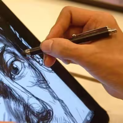 کاور آیرون من مدل ELEGANT مناسب برای گوشی موبایل اپل iPhone 13 Pro همراه با قلم لمسی