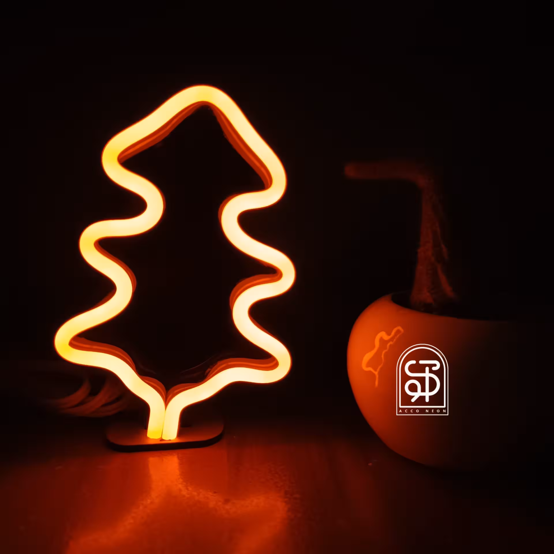 تابلو نئون طرح کاج زرد سایز کوچک(قابل تغییر) 