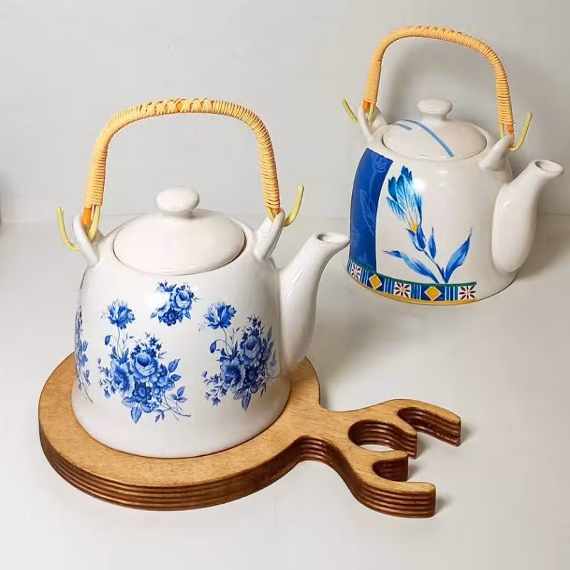 قوری دسته حصیری گل آبی در 2 طرح