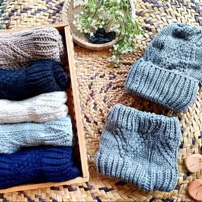 کلاه و گردنی لوزی کرمی