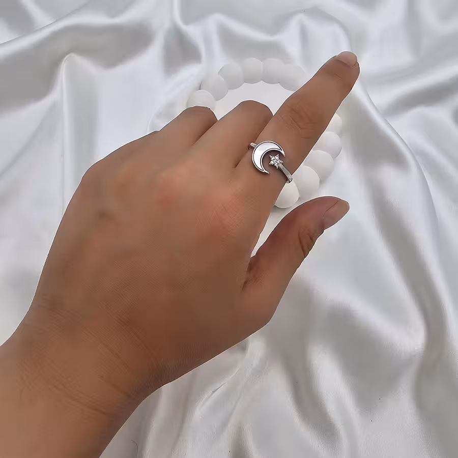 انگشتر جواهری ماه صدفی و ستاره