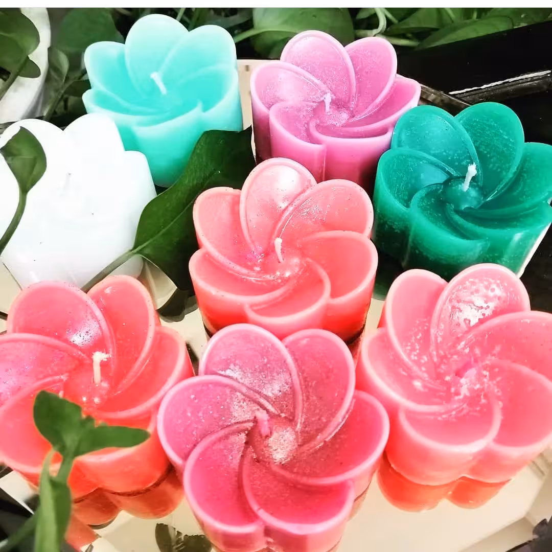 شمع طرح گل ،مناسب برای مهمانی ها و جشن های شما عزیزان 