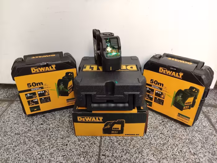 تراز لیزری نور سبز های کپی دیوالت مدل DW088K-B5