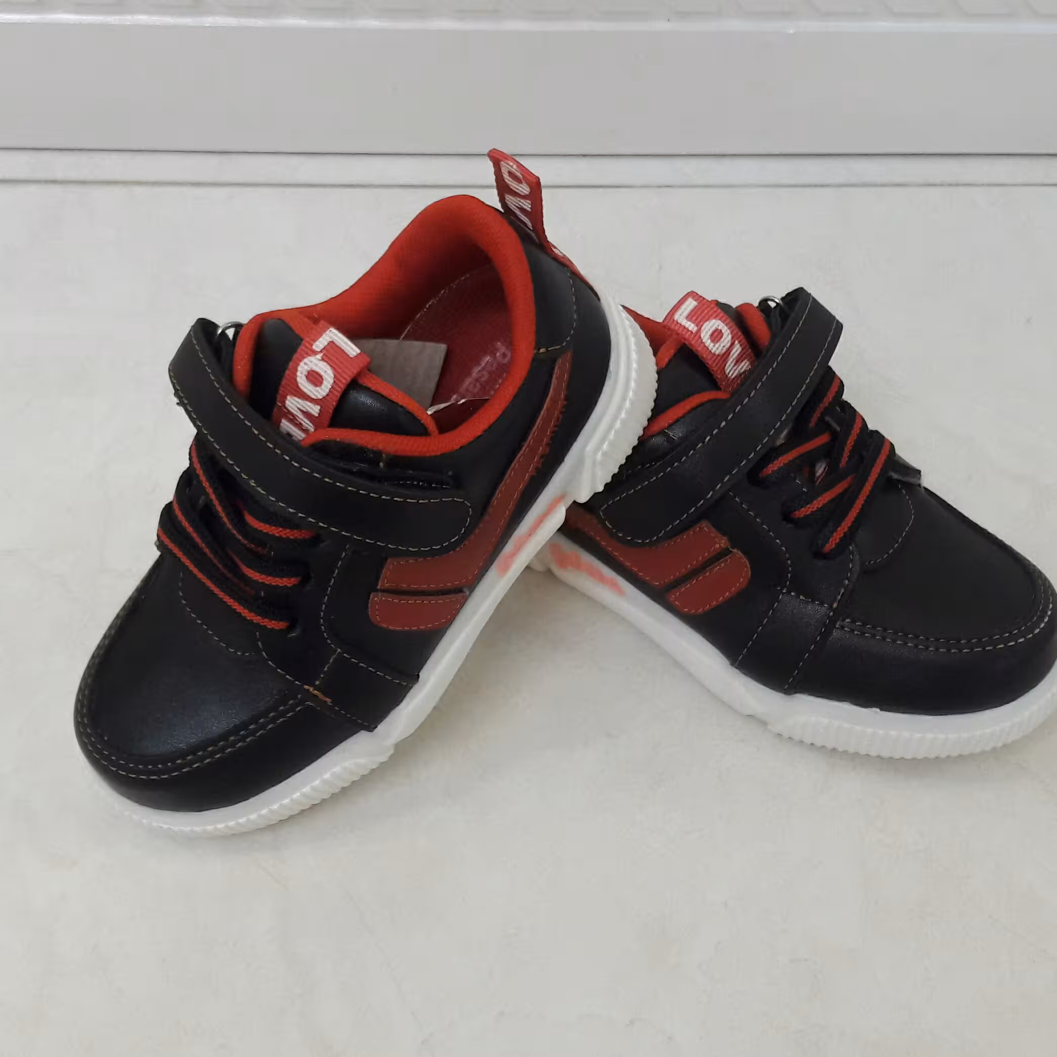 تمام شدکتونی اسپرت دخترانه وپسرانه خوش پاوراحت