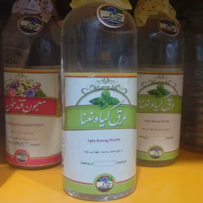 عرق نعنا عرق نعناع ویژه اصل برند آقا بزرگ کاشان یک لیتری