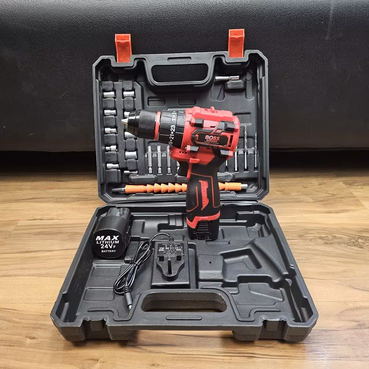 دریل شارژی 24 ولت براشلس چکشی دار باس