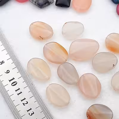 سنگ بیضی صورتی کم رنگ کد40