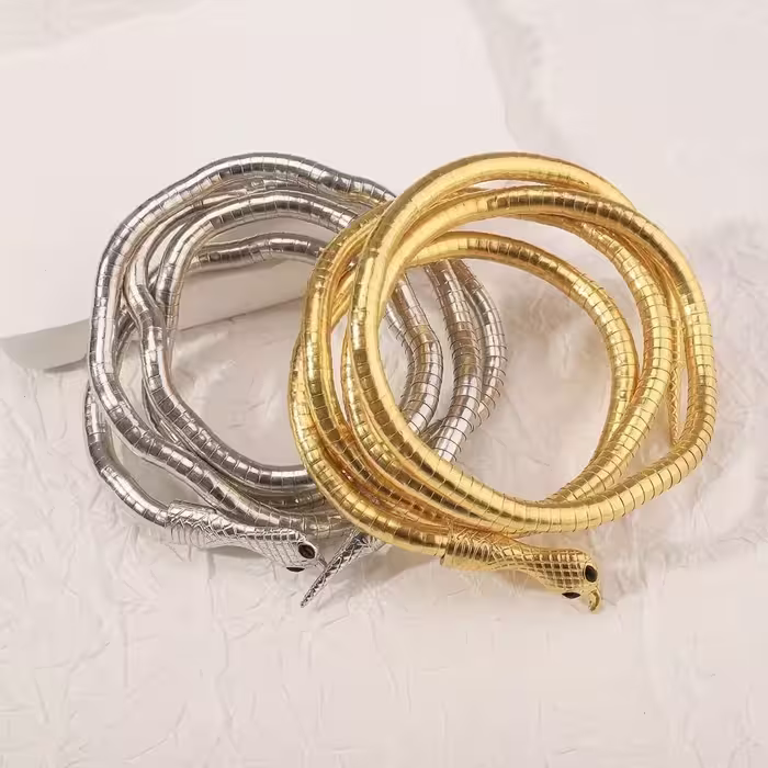 مار منعطف